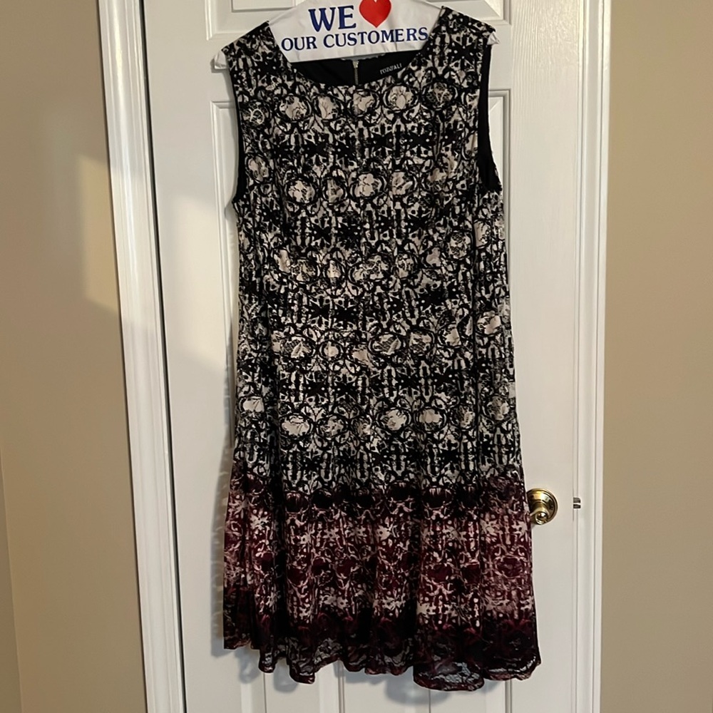 Roz & Ali women’s size 16 dress black underlay with lace overlay